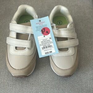 Size 9 kids shoes